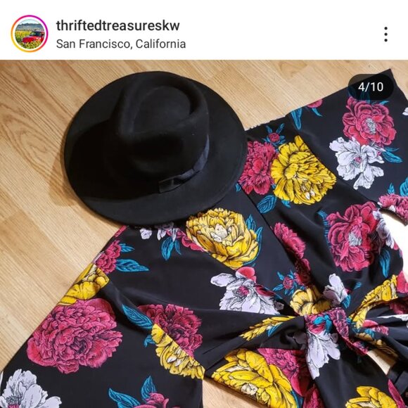 Pretty floral cover up/blouse. - Picture 8 of 11